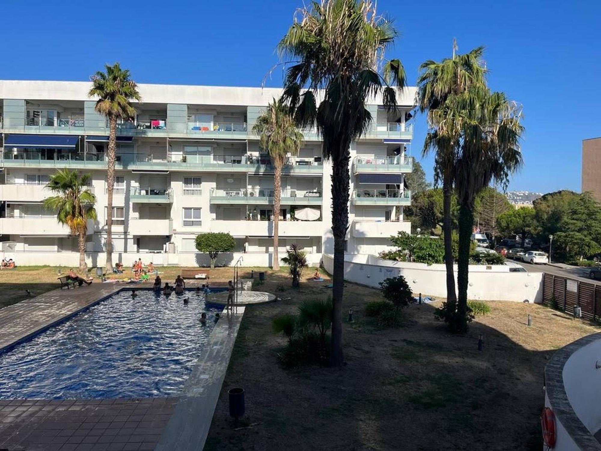 Bonito Apartamento Con Parking Y Piscina En Roses Av-53 Exterior photo