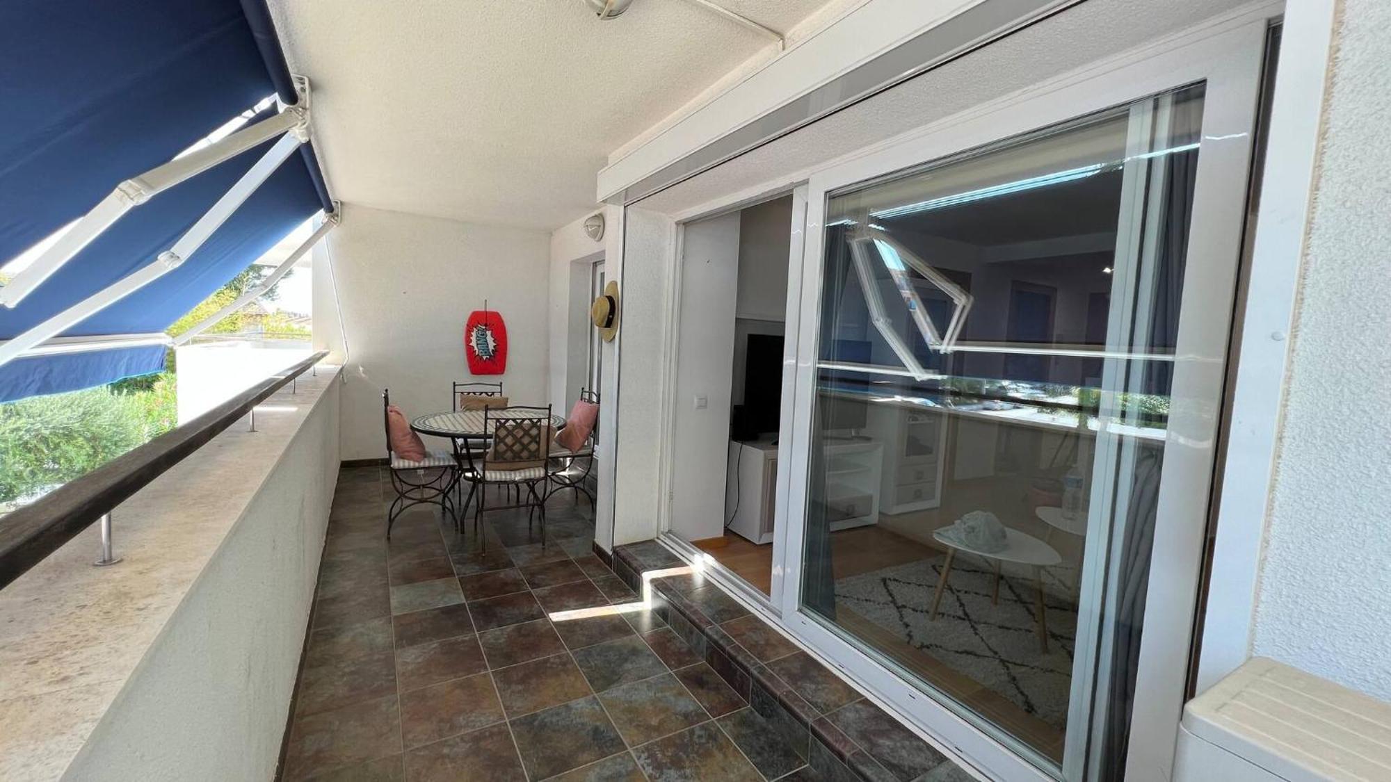 Bonito Apartamento Con Parking Y Piscina En Roses Av-53 Exterior photo